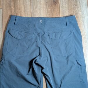 Kuhl women's shorts, size 8 excellent condition, blue/grey